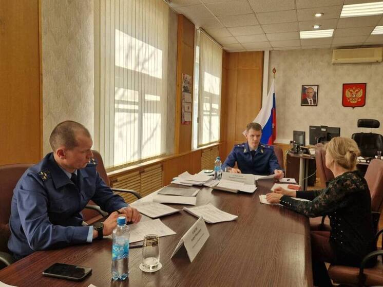 Директор гимназии поплатился штрафом: как учитель из Комсомольска-на-Амуре добился справедливости