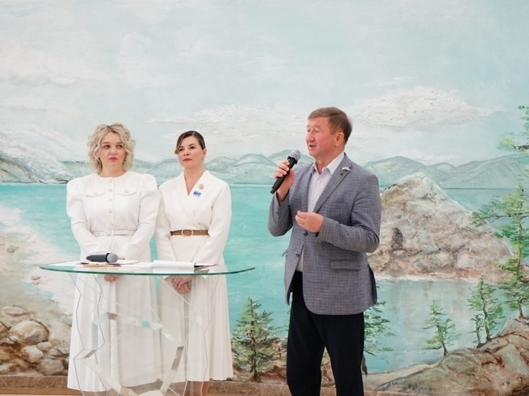 Вице-спикер думы Иркутска принял участие в чествовании семей