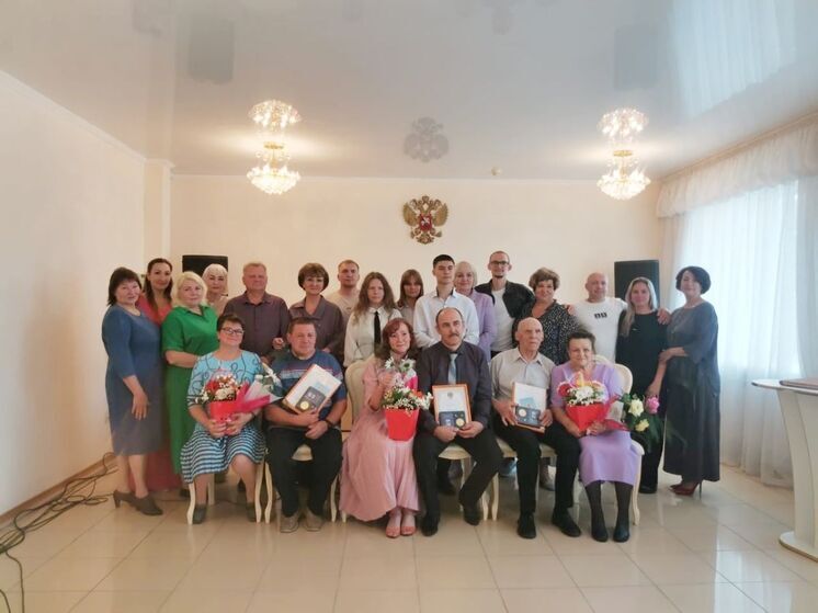 В Абазе наградили семьи, чью любовь проверило время