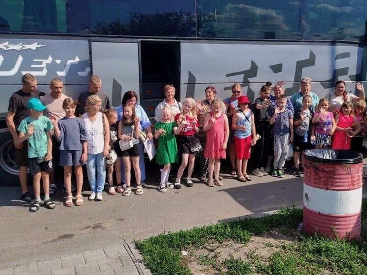 Более 15 детей из Ясиноватского МО отправились на санаторно-курортное лечение в Подмосковье