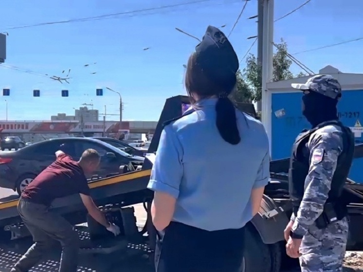 В Волгограде после рейда у 7 водителей-должников забрали автомобили