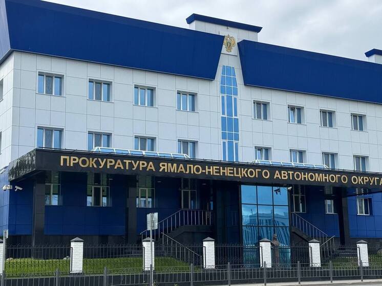 Прокуратура начала проверку по факту падения малыша из окна в Новом Уренгое