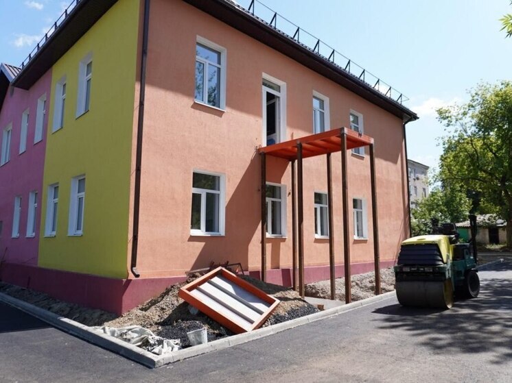 В Шахтерском МО преображают территорию детского сада № 16