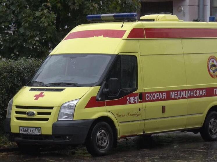 На КАД во Всеволожском районе легковушка ночью таранила самосвал: погиб человек