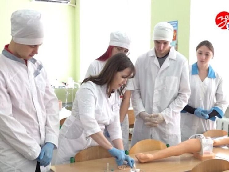 Запорожские медколледжи получили фантомы для обучения студентов