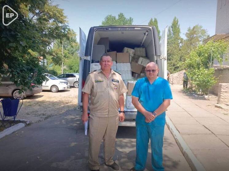 Херсонские единороссы доставили гуманитарную помощь в Скадовский роддом