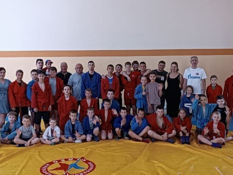 В Шахтерске провели открытую тренировку для родителей юных спортсменов