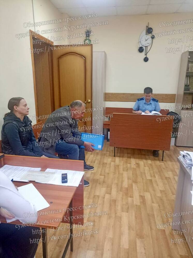 Жительницу Курска приговорили к обязательным работам и лечению за кражи в магазине