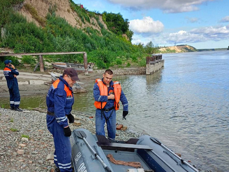 В пригороде Барнаула из Оби достали тело утонувшего рыбака
