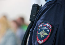 В детском лагере под Иркутском шестеро девочек обвинили 42-летнего медработника в домогательствах. По данным источника Baza, конфликт привел к драке с вожатыми, увольнению медика и возбуждению уголовного дела.
