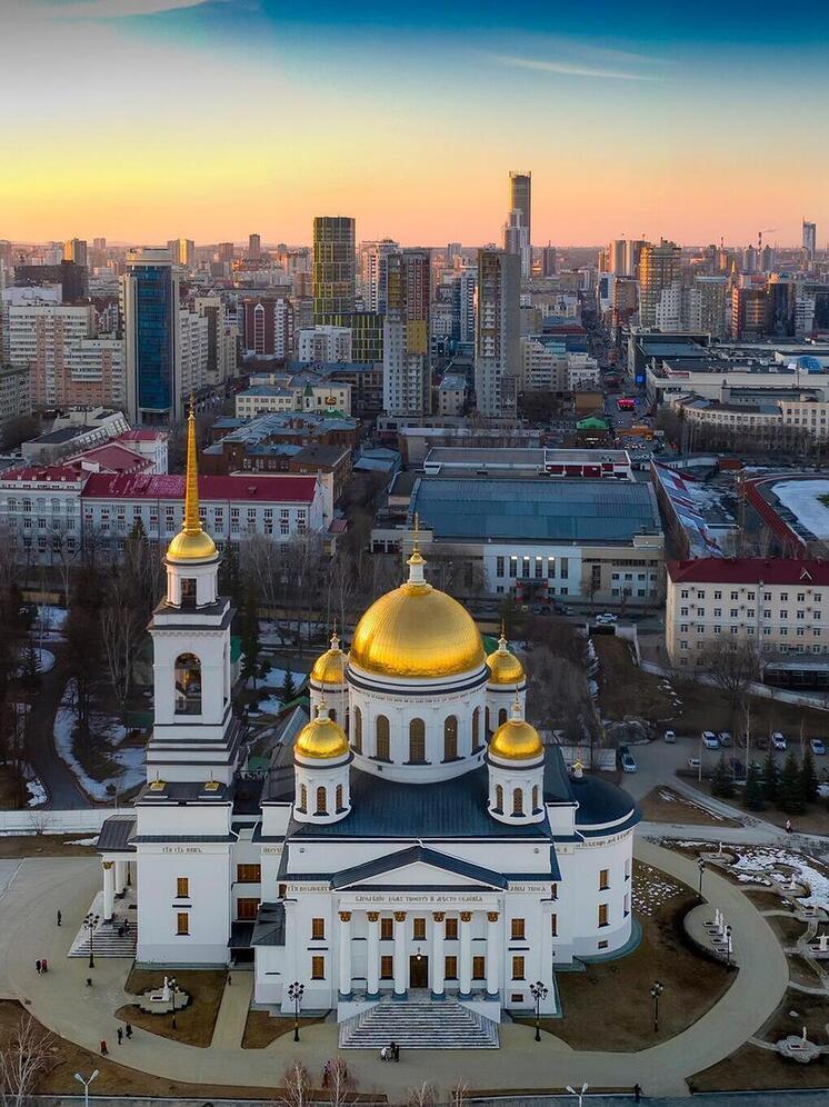 В Екатеринбурге отмечают праздник Тихвинской иконы Божией Матери