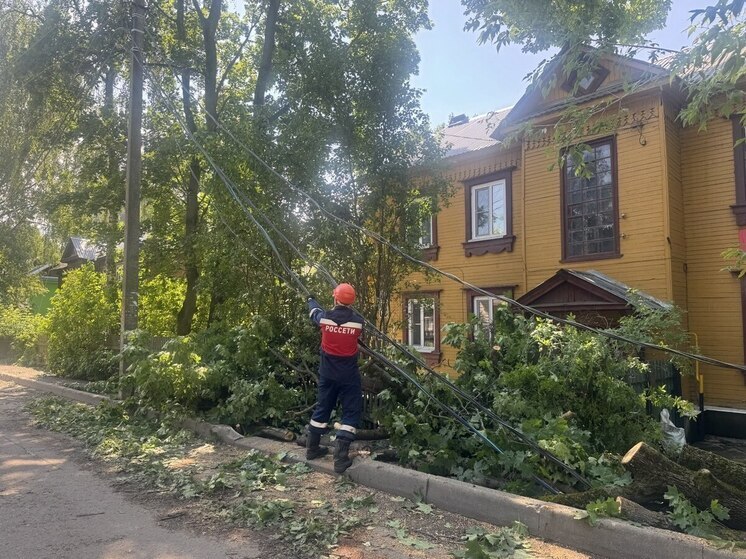 Восстановлено электроснабжение более 85 % пострадавших от непогоды потребителей Костромской области