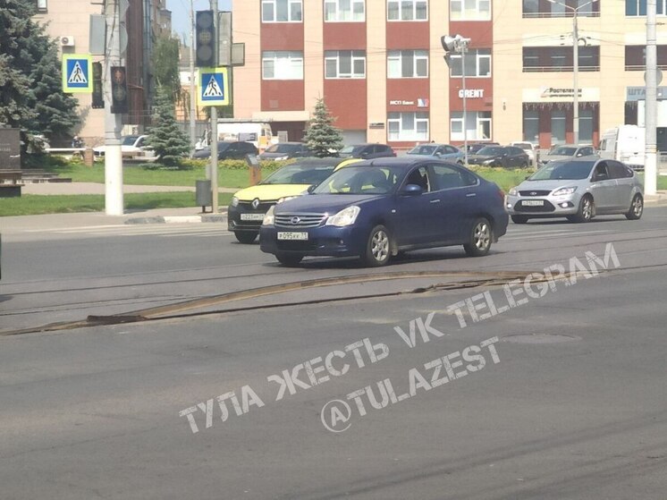 В Туле на улице Советской нашли опасный для авто участок трамвайных путей