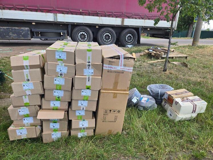 В Приморск прибыло новое оборудование для освещения стадиона