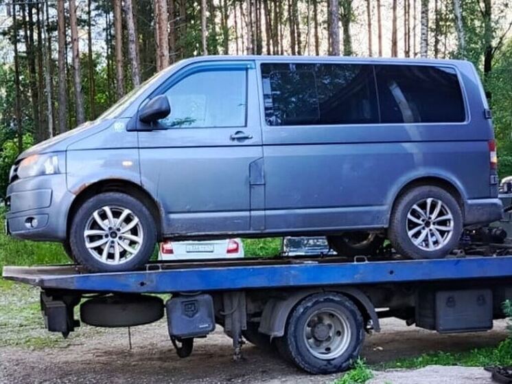 Житель Кингисеппа лишился автомобиля из-за долгов по алиментам