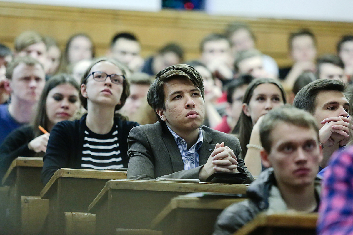 Законопроект о переходе на новую систему образования примут в Госдуме в конце года