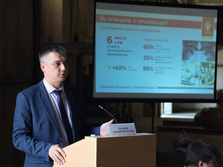 Министр образования Чувашии продолжает встречи с трудовыми коллективами региона