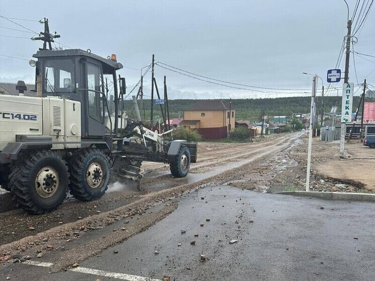 Водителей в Забайкалье предупредили о размывах и наносах грунта на дорогах