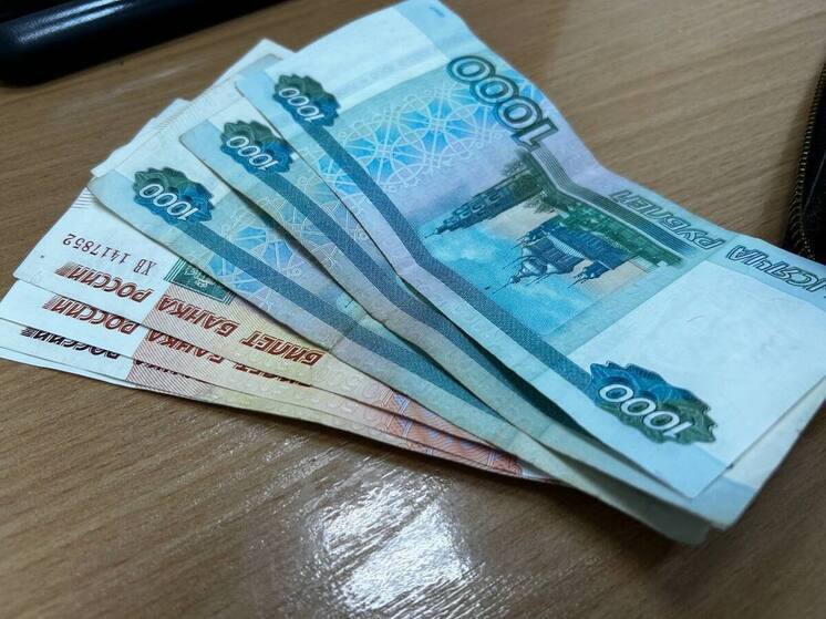Средняя зарплата в Алтайском крае перешагнула отметку в 60 тысяч рублей