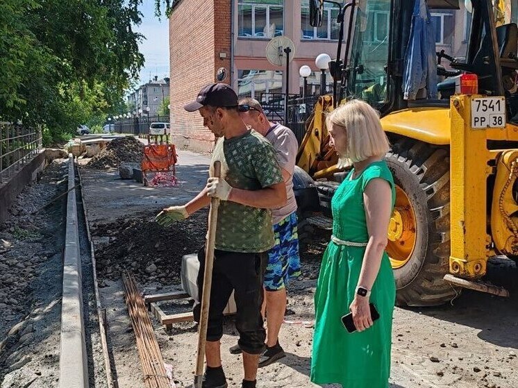 Социальные учреждения и дворы благоустраивают в округах депутатов думы Иркутска