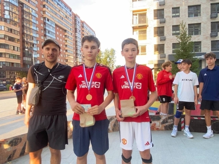 Спикер думы Иркутска Евгений Стекачев поддержал турнир по панна-болу