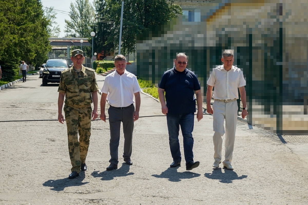 Губернатор Пензенской области посетил воинскую часть Росгвардии в Заречном