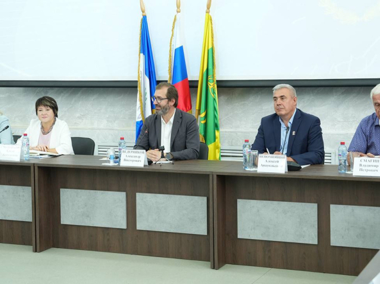 Создание торговых площадок для фермеров обсудили депутаты ЗС Приангарья