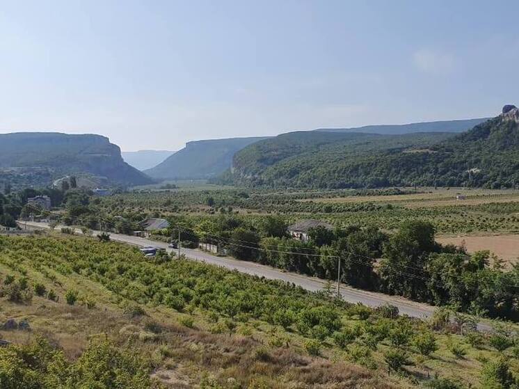 Аномальная жара на 7 градусов выше нормы сохраняется в Крыму