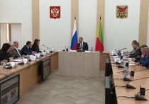 Губернатор Забайкальского края Александр Осипов поручил решить проблему с ливневой канализацией в Чите после того, как в городе выпало рекордное за последние 70 лет количество осадков
