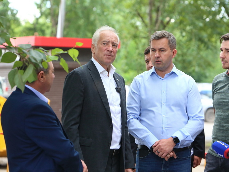 Губернатор Томской области Владимир Мазур 10 июля проинспектировал темпы и качество дорожного ремонта в Ленинском районе областного центра