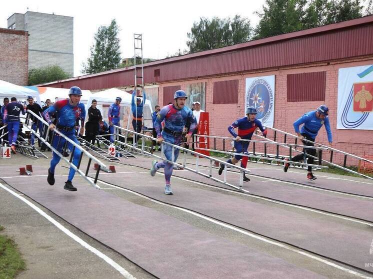 Сотрудники МЧС Псковской области показали хорошие результаты на спортивных соревнованиях в Республике Коми