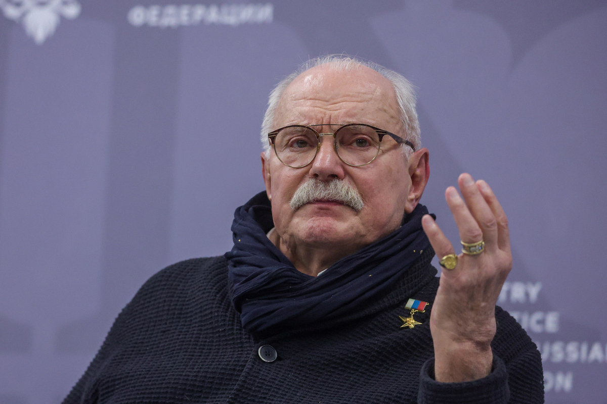 Михалков рассказал, когда освободившийся по УДО Ефремов совершит камбэк в театр