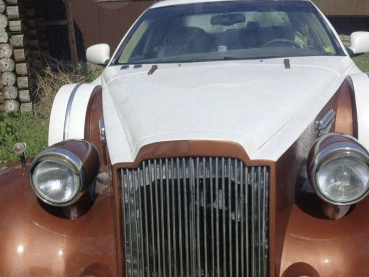 В Новосибирске продается Lincoln Town Car с уникальным тюнингом за 750 тысяч рублей