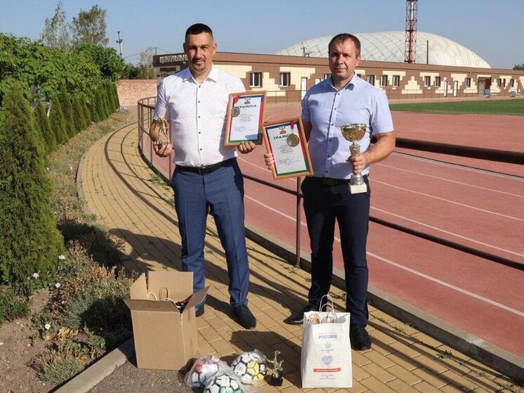 Краснодарские шефы устроят соревнования по футболу и шахматам в Геническе