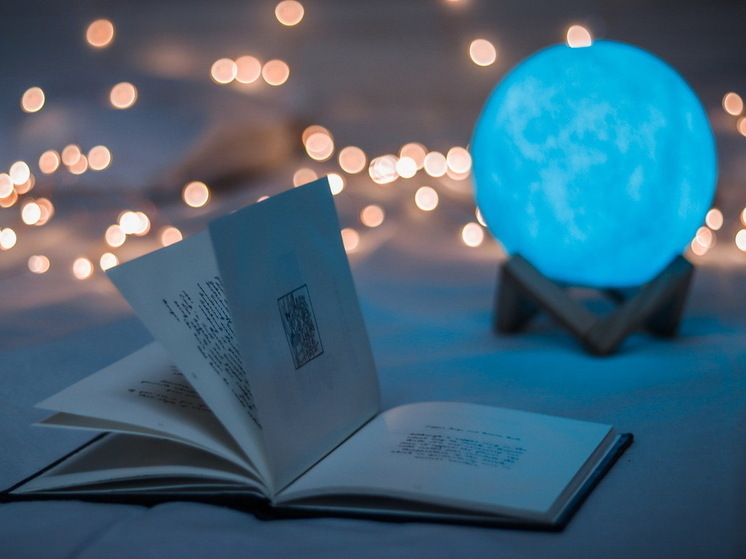 Это темная магия: В РПЦ назвали запрещенные способы узнать будущее