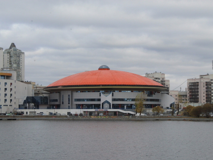 Парковку возле ДИВС в Екатеринбурге временно закроют