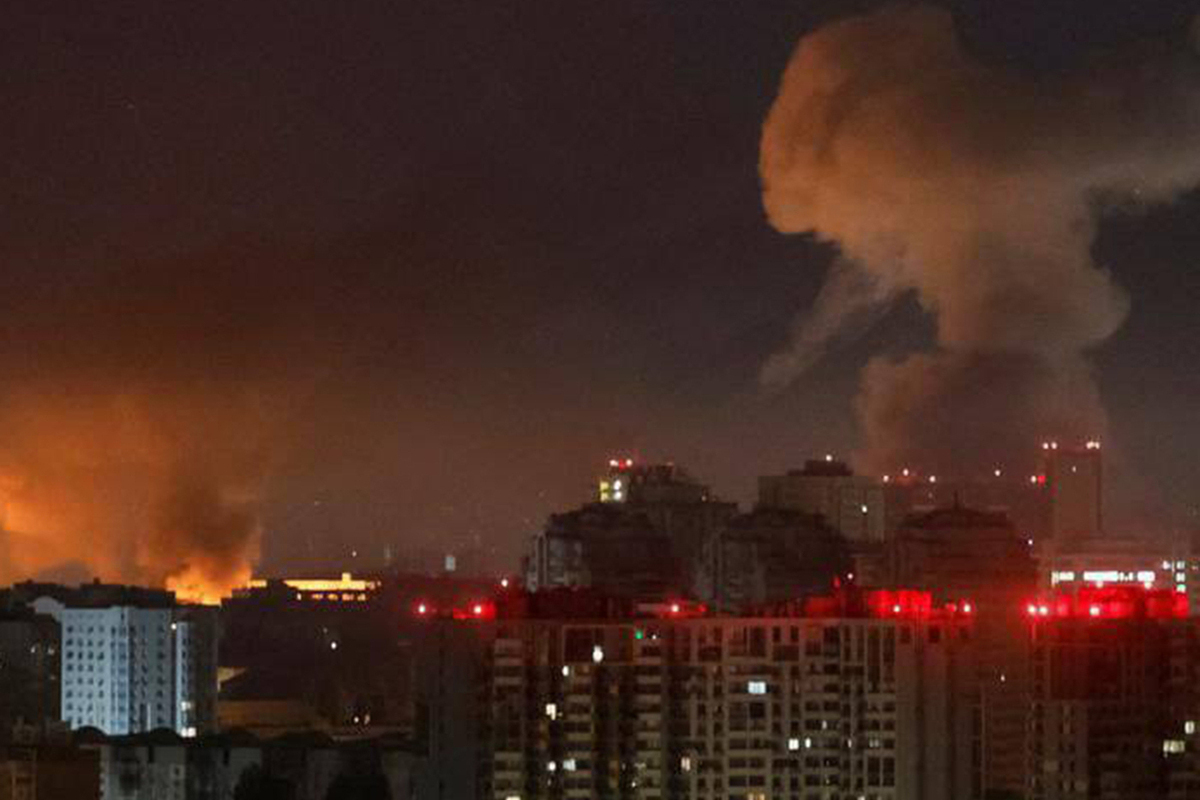 Зеленский пожаловался на массированные ночные удары ВС России по Украине