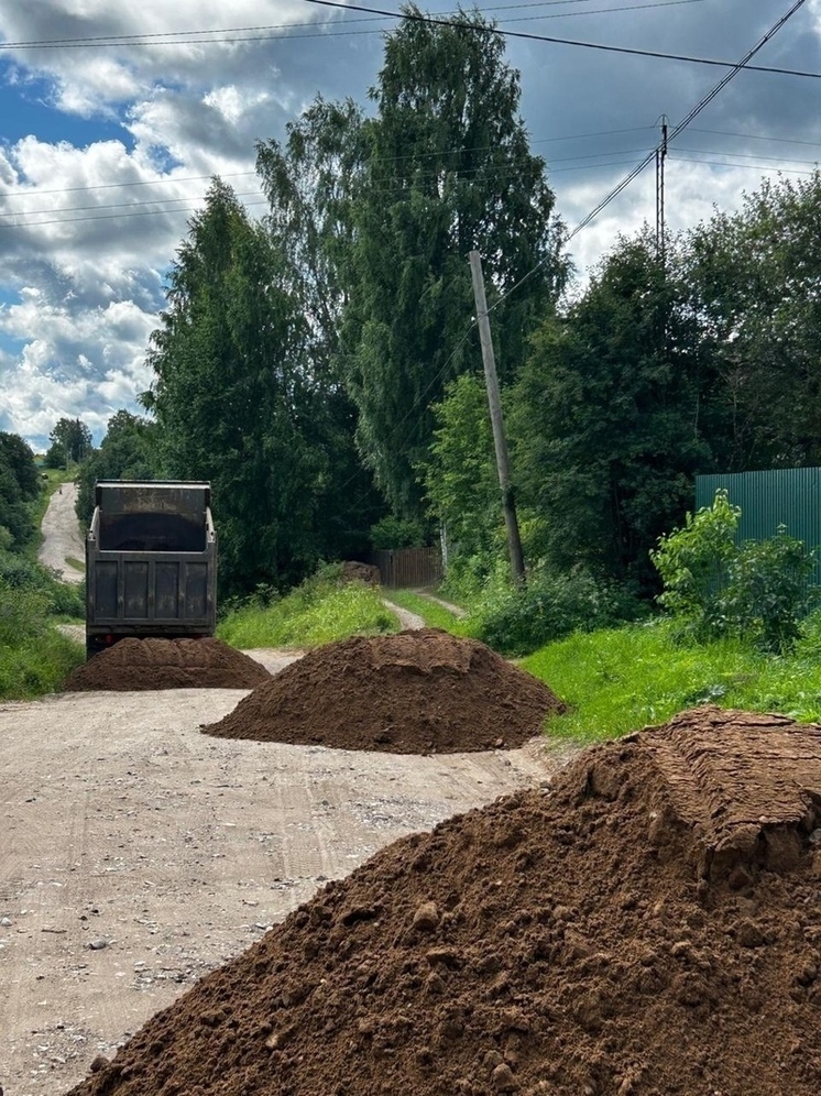 В поселке Приводино начались работы по профилированию дорог