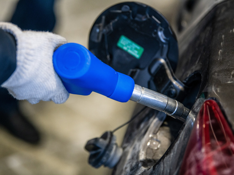 Во Франции водитель забыл жену на заправке и понял это через 300 километров