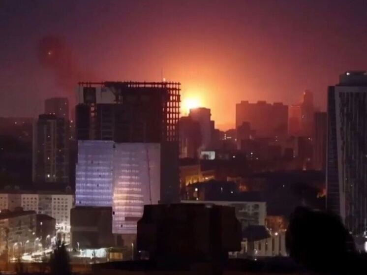 Марков заявил, что РФ могла бросить вызов Западу рекордным ударом по Киеву