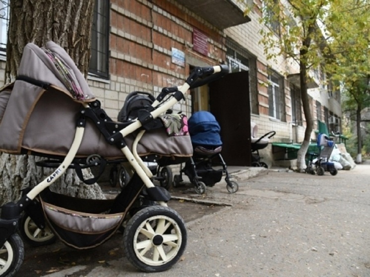 Нерадивую мать двоих детей в Волгоградской области хотят лишить родительских прав
