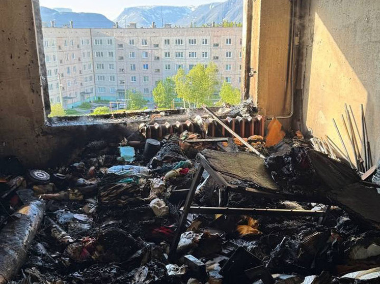В Кировске в горящей квартире взорвались три газовых баллона