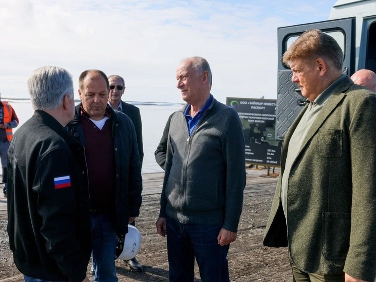 Анатолий Серышев и Николай Патрушев осмотрели один из ключевых портов Арктики