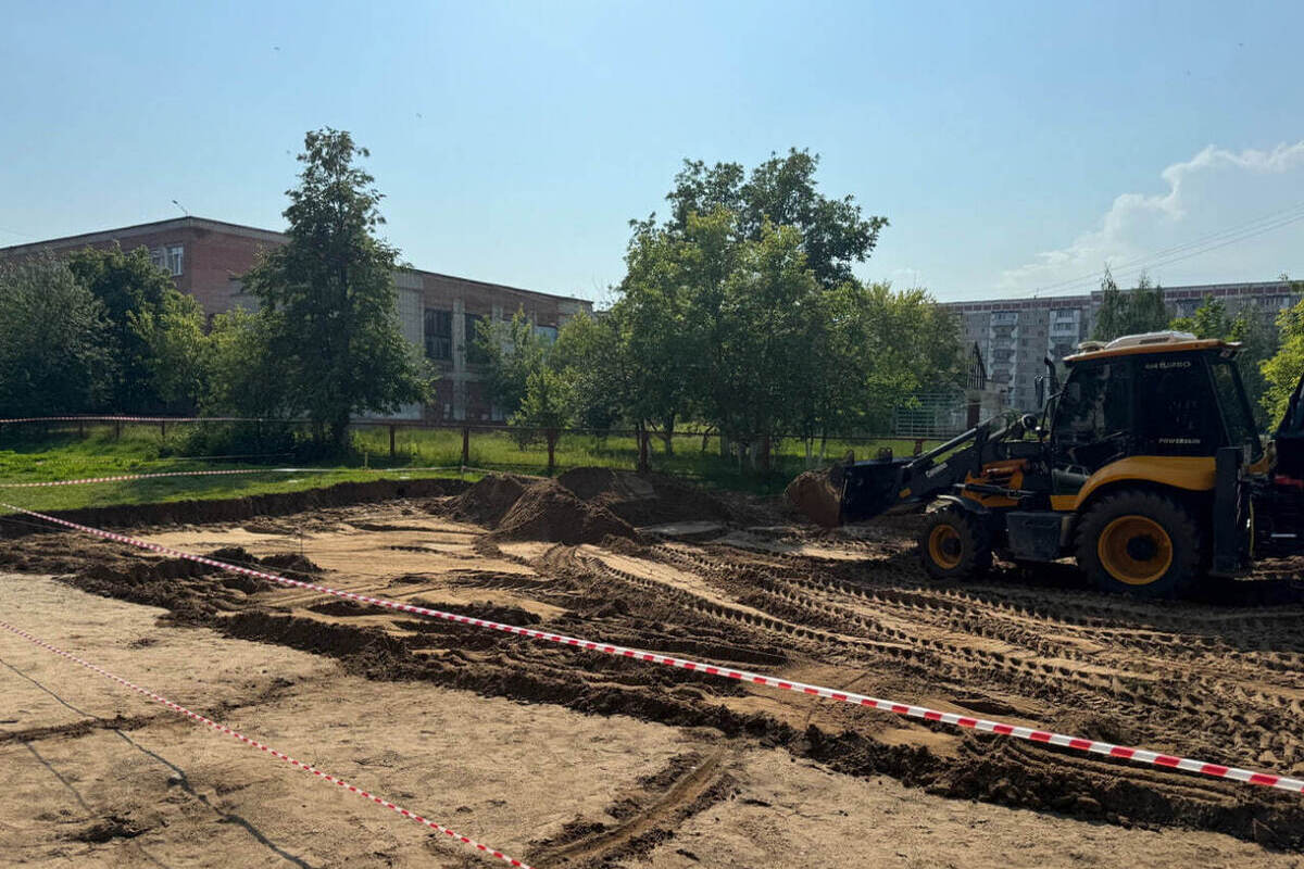 В заречной части Йошкар-Олы началось строительство дворовых спортплощадок