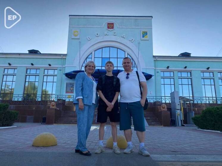 Дмитрий Медведев помог херсонскому школьнику с путешествием на Байкал