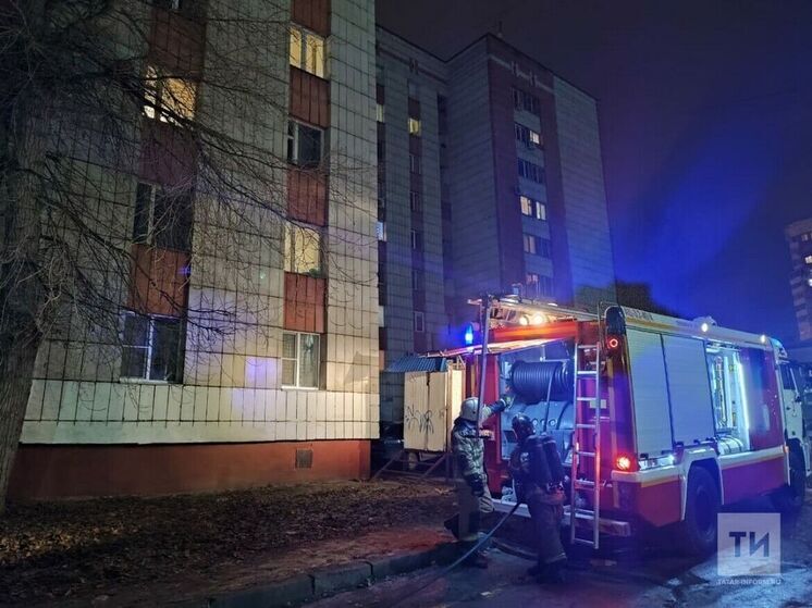 Пожар убил мужчину в заваленной хламом квартире в Набережных Челнах