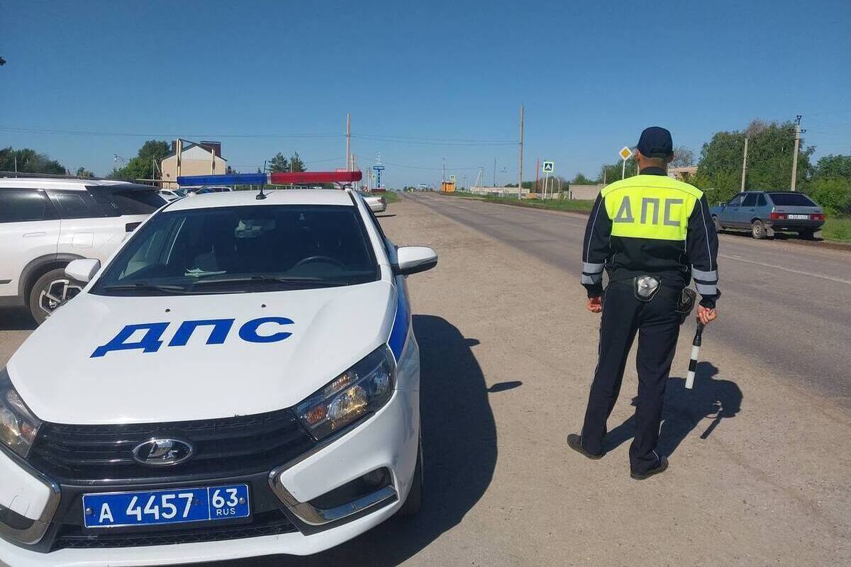 В Самаре 24-летний водитель Volvo сбил двух 9-летних детей на электросамокате