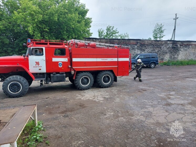  В Туле потушили возгорание в трансформаторной будке до приезда пожарных