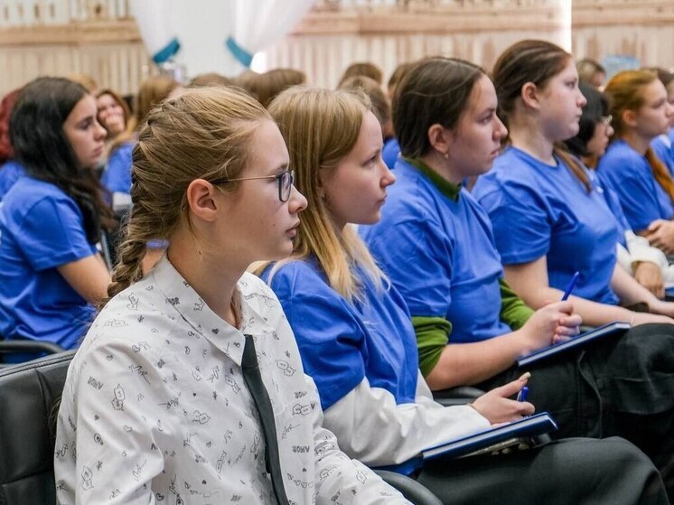 Школьники из ДНР отправятся на образовательный форум в Ленинградскую область