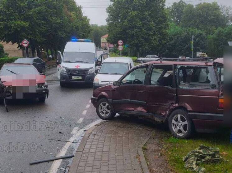 Пассажирка авто пострадала в аварии в Правдинске